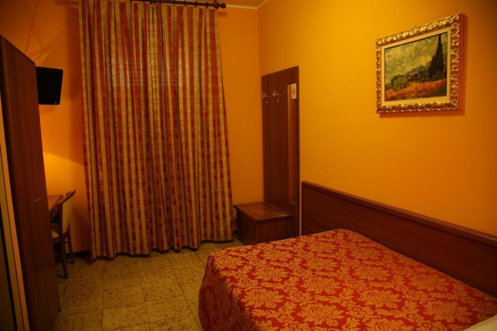 Hotel San Pellegrino Spilamberto Kamer foto